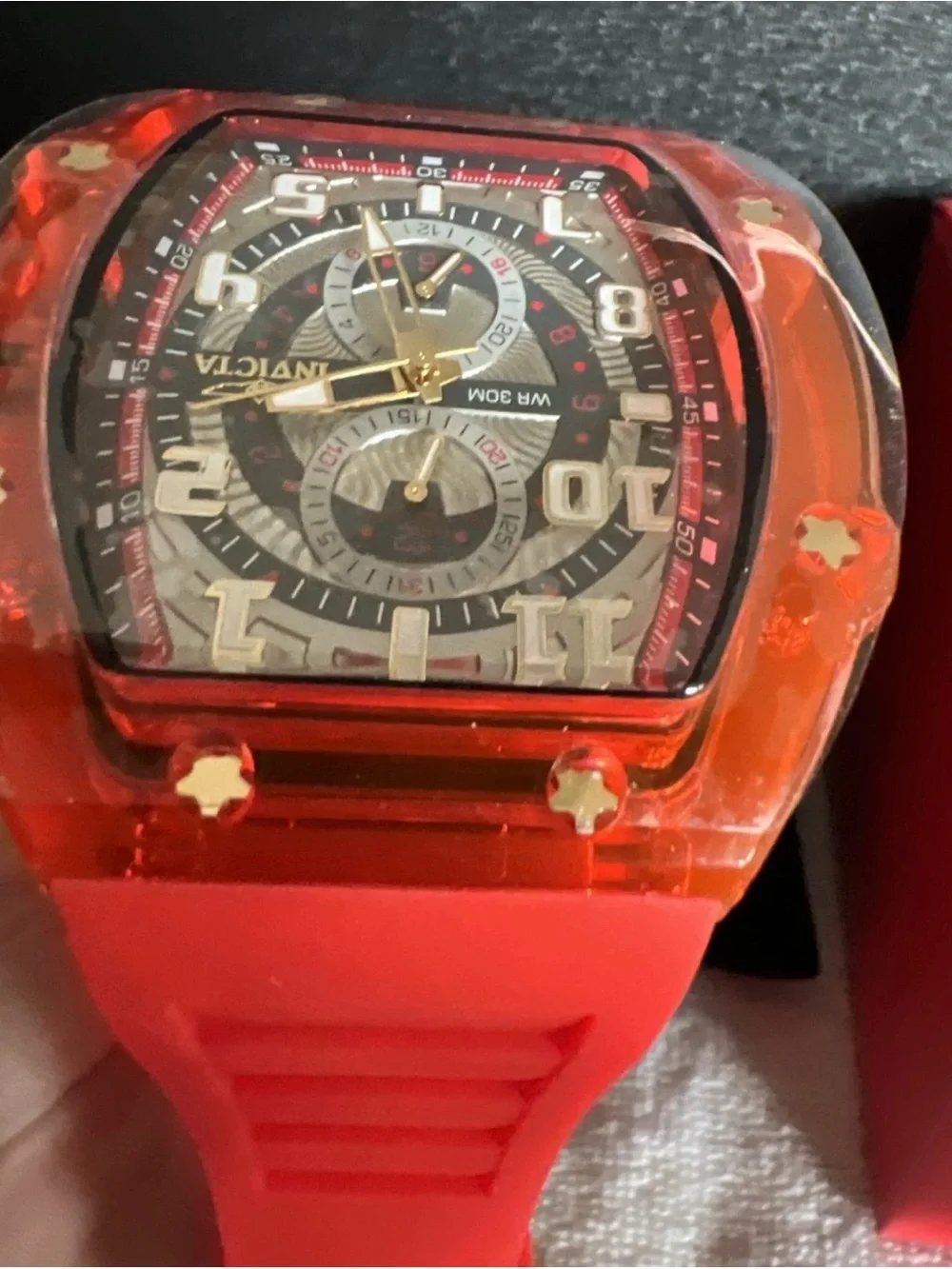 Invicta racing cyclone