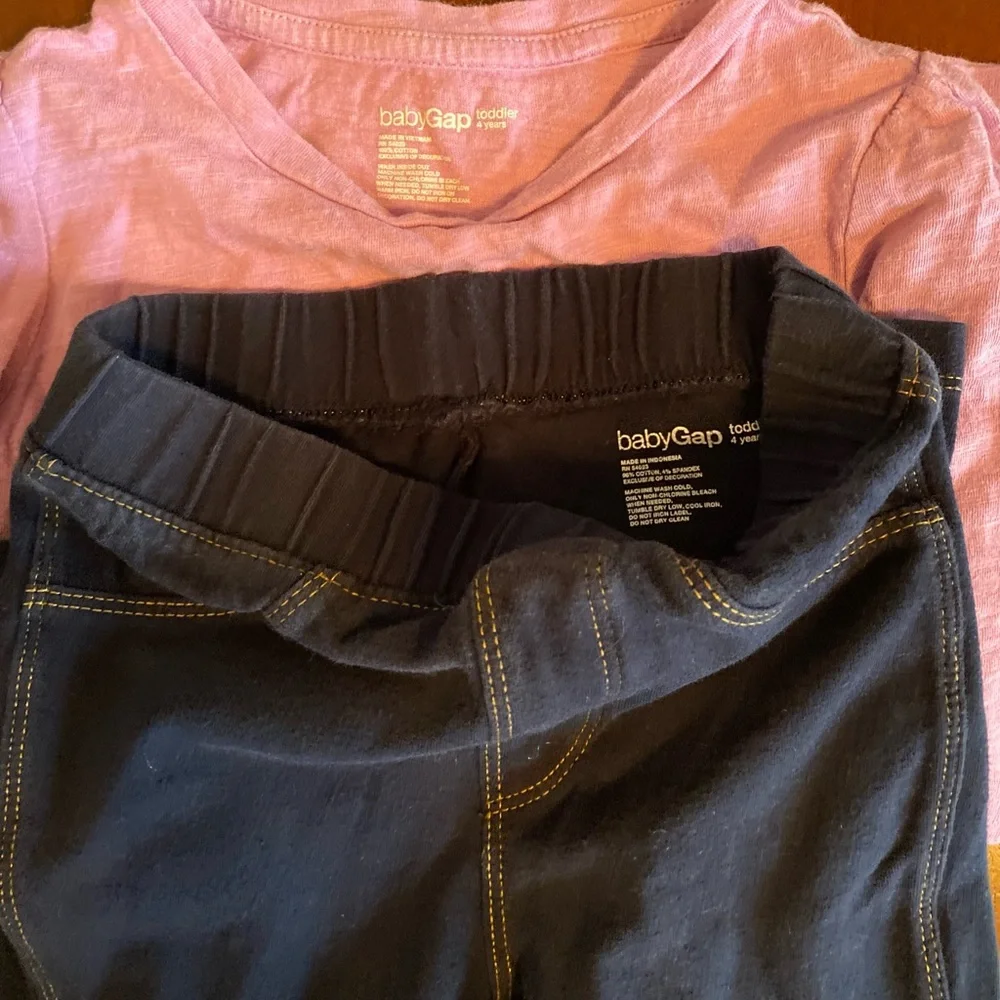 GAP outfit purple