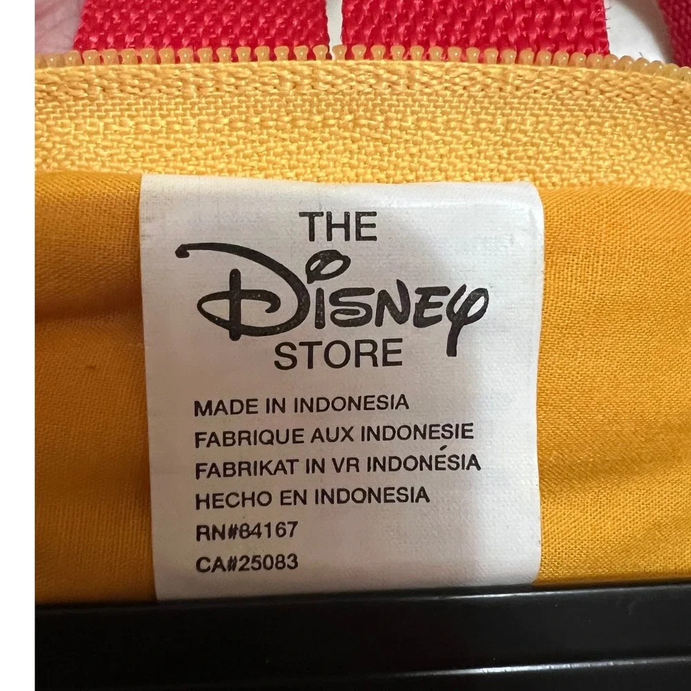 Disney Store winnie pooh