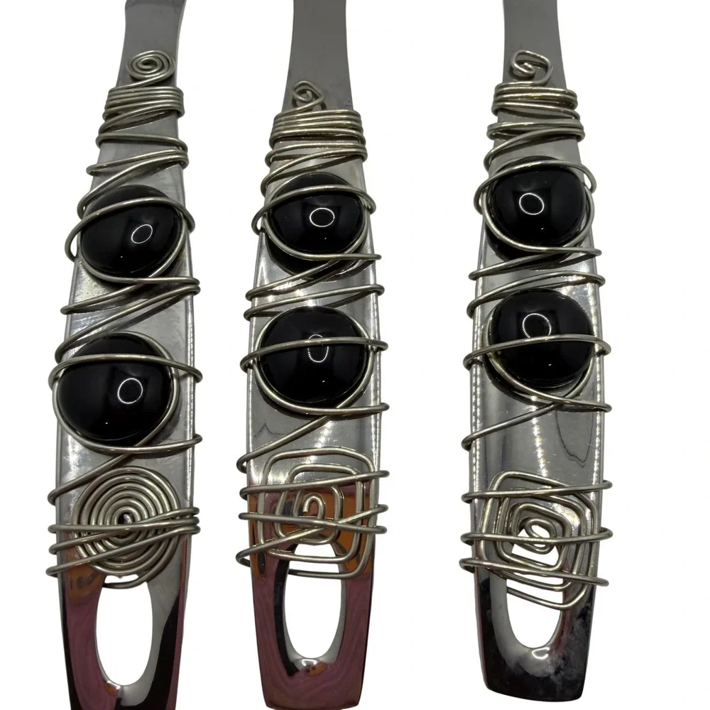 Oneida unique piece