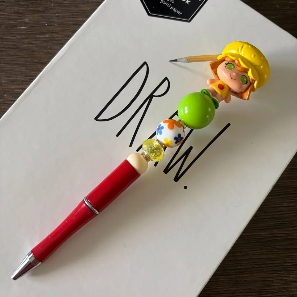Strawberry Shortcake: Apple Dumplin’ handmade beaded pen
