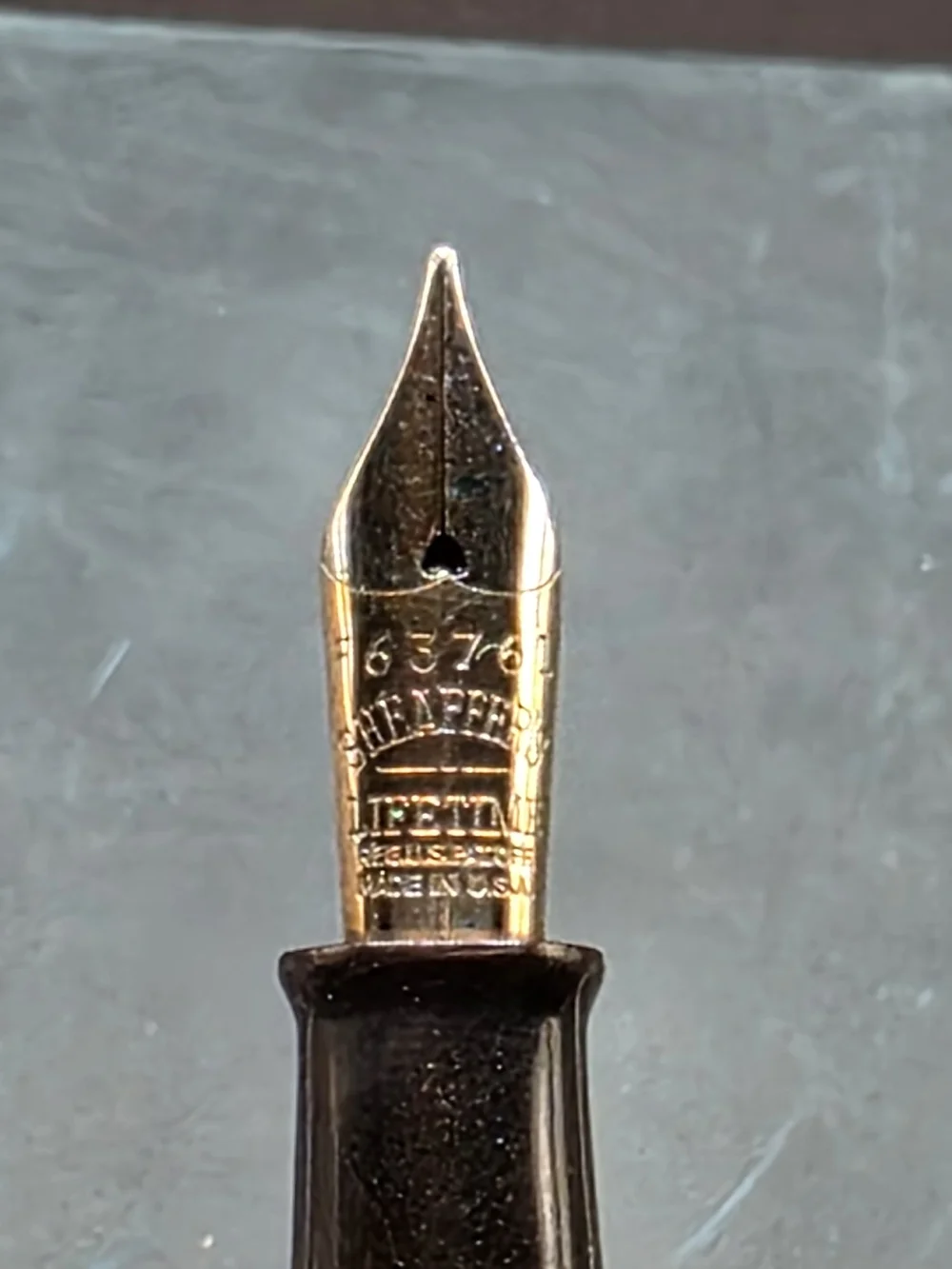 FULLY RESTORED Vintage Sheaffer Balance Lifetime Green Striated 14K Gold Nib