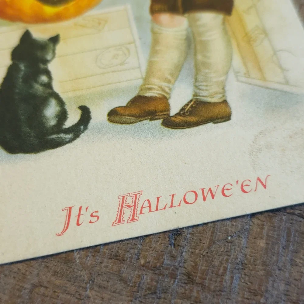 Wolf & co antique halloween