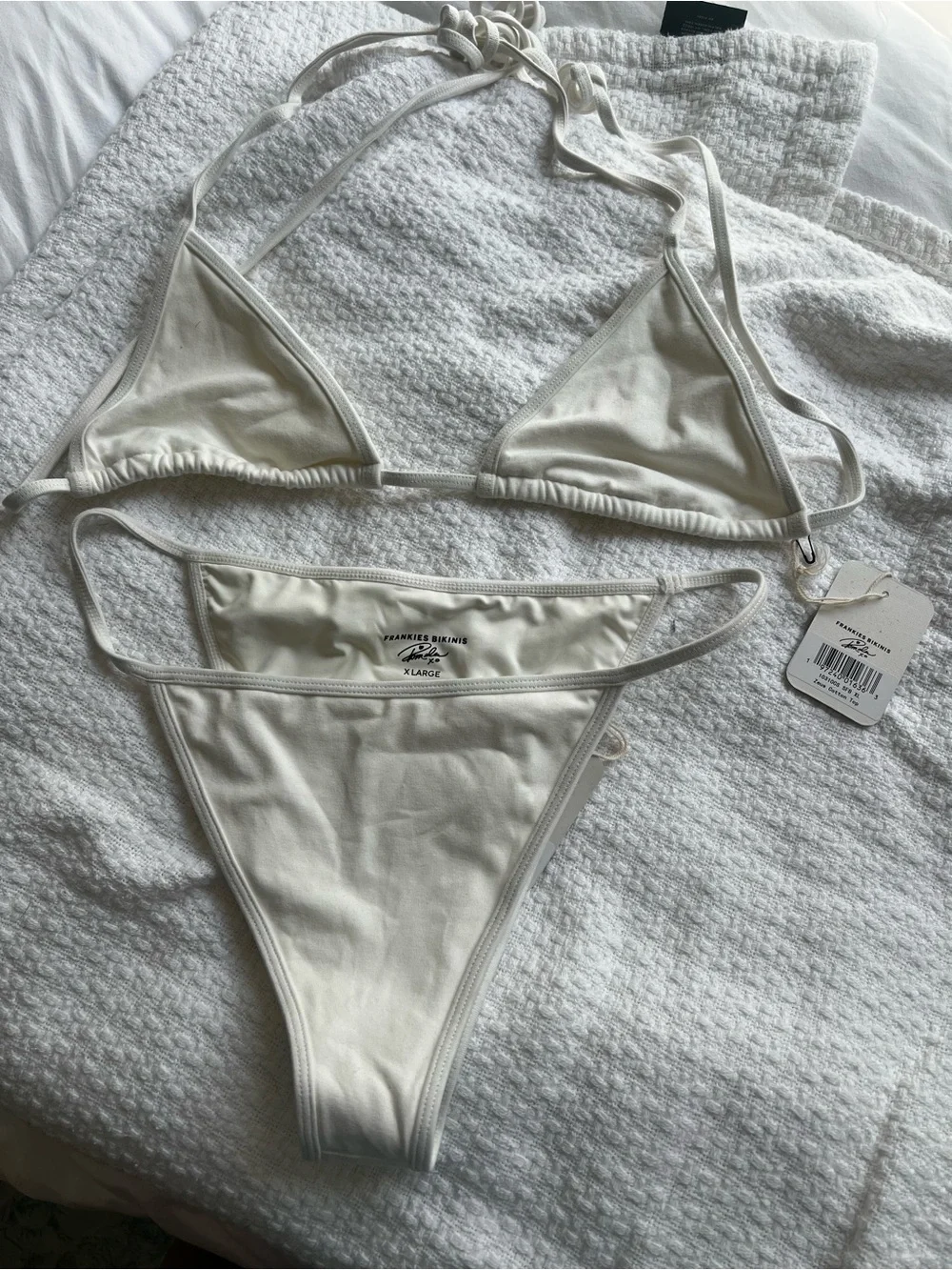 Frankies Bikinis zeus style