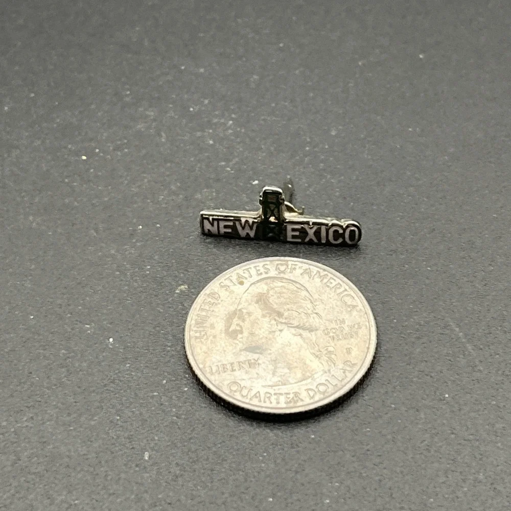 New Mexico Oil‎ Rig United States Of America Lapel Hat Pin