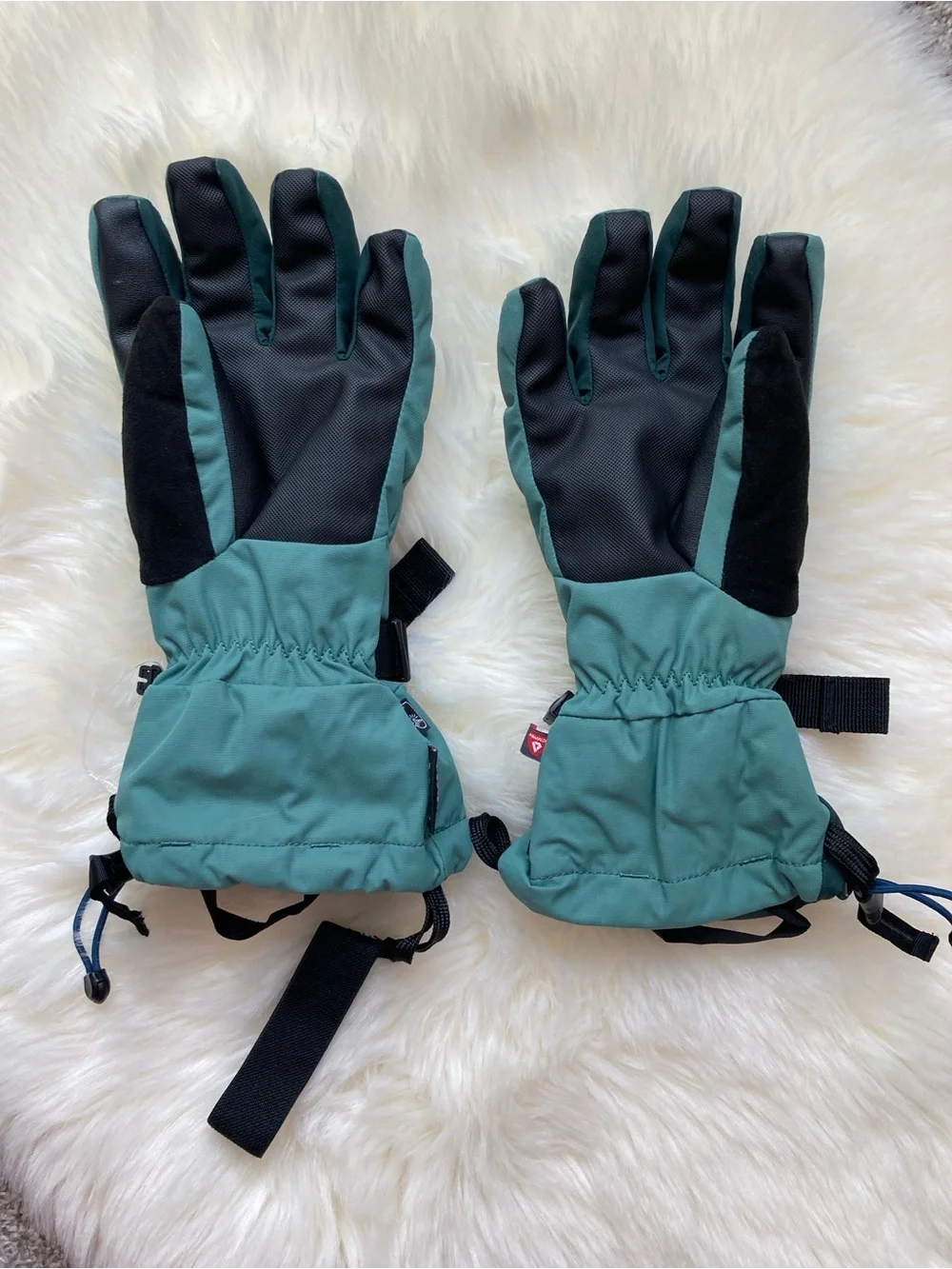 Mountain Hardwear new without