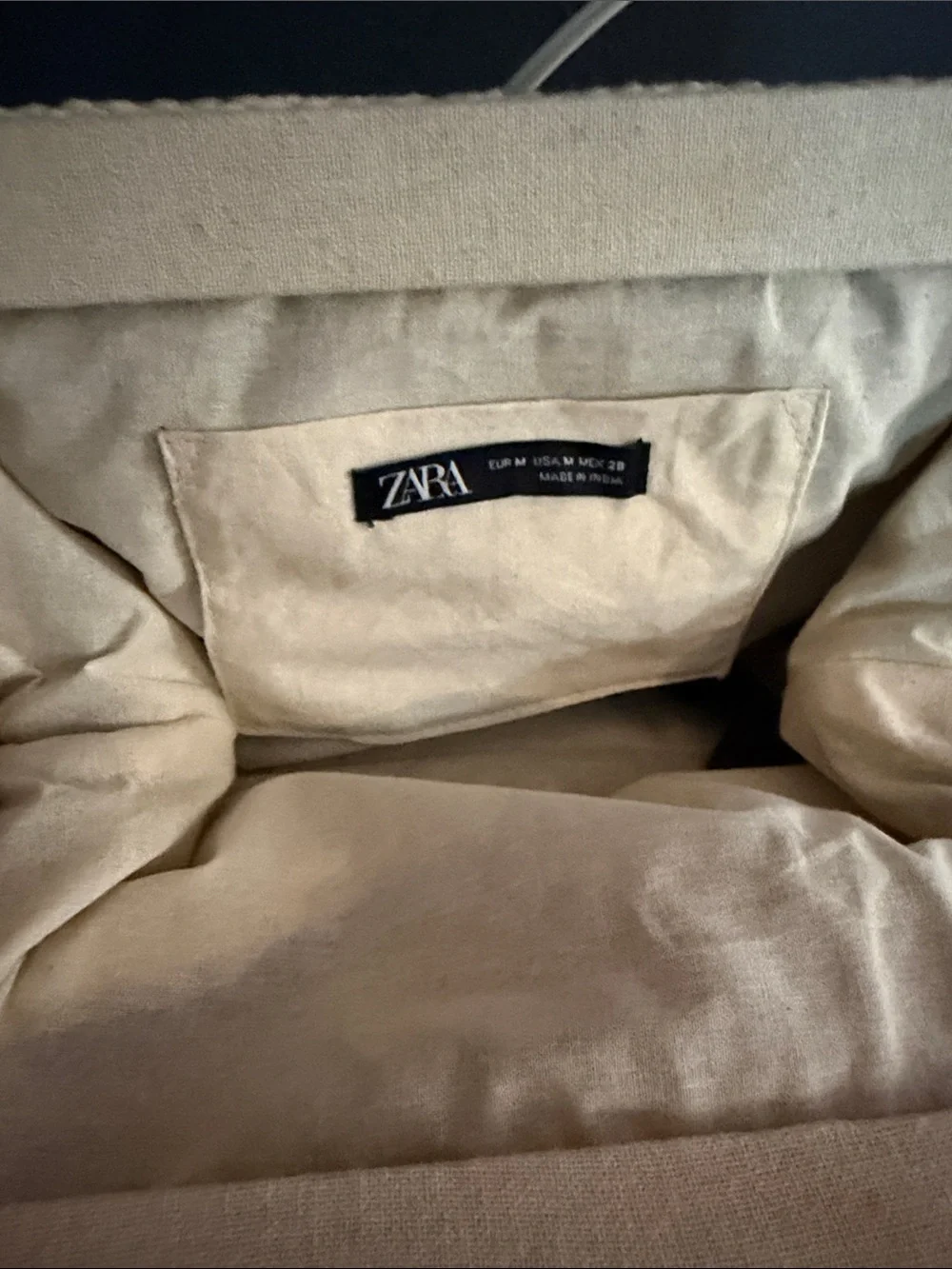 Zara woven cosmetic