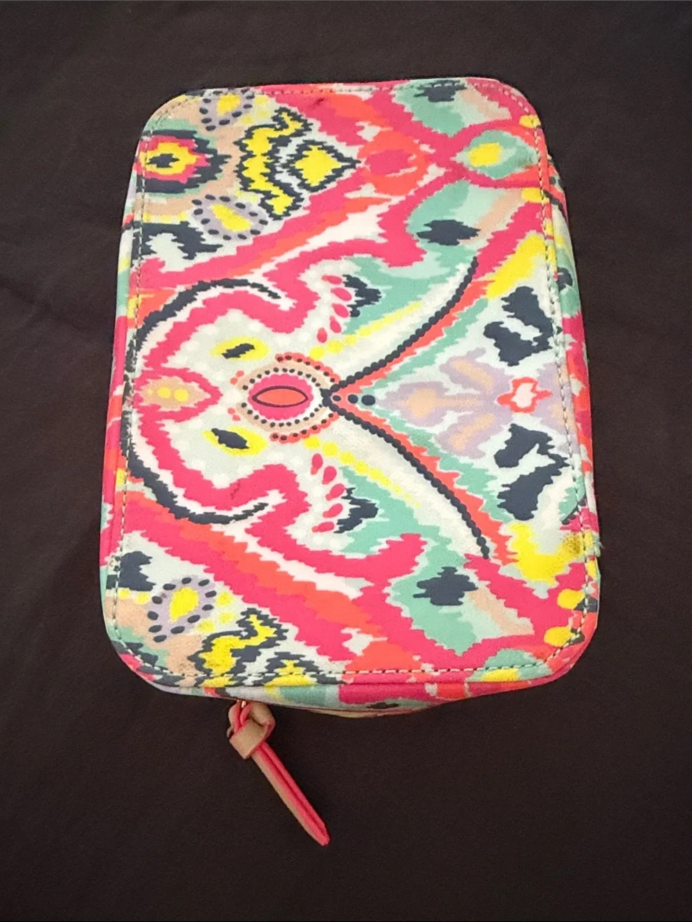 Stella & Dot stylish cosmetic