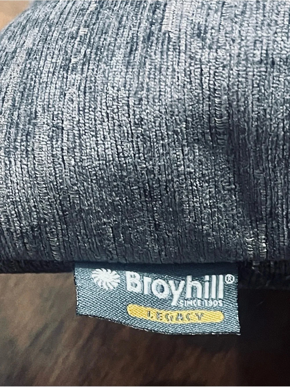 Broyhill attractive decorative