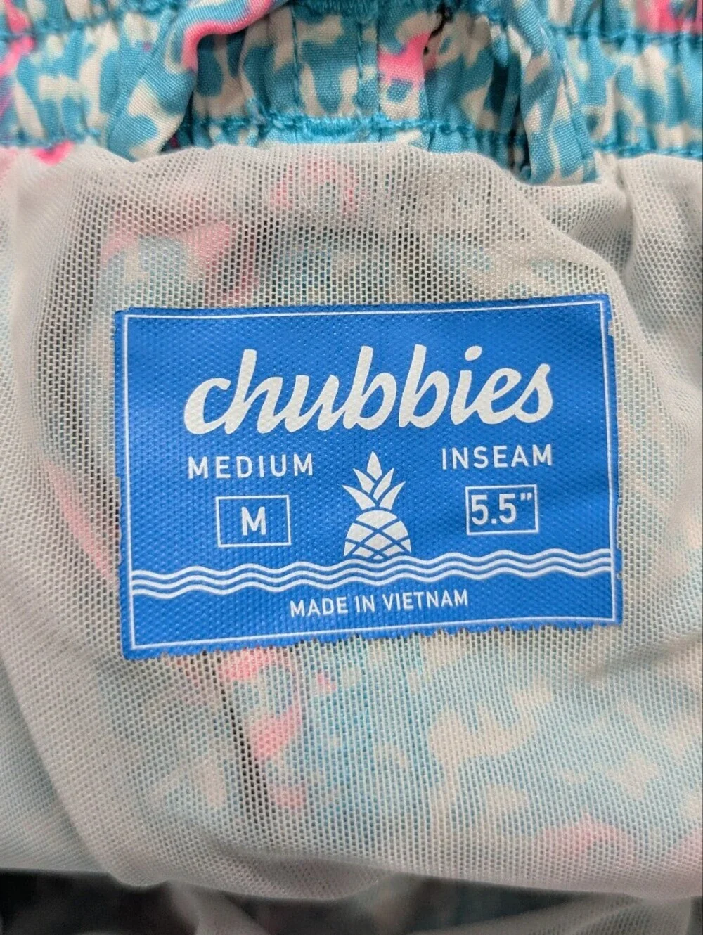 chubbies blue pink