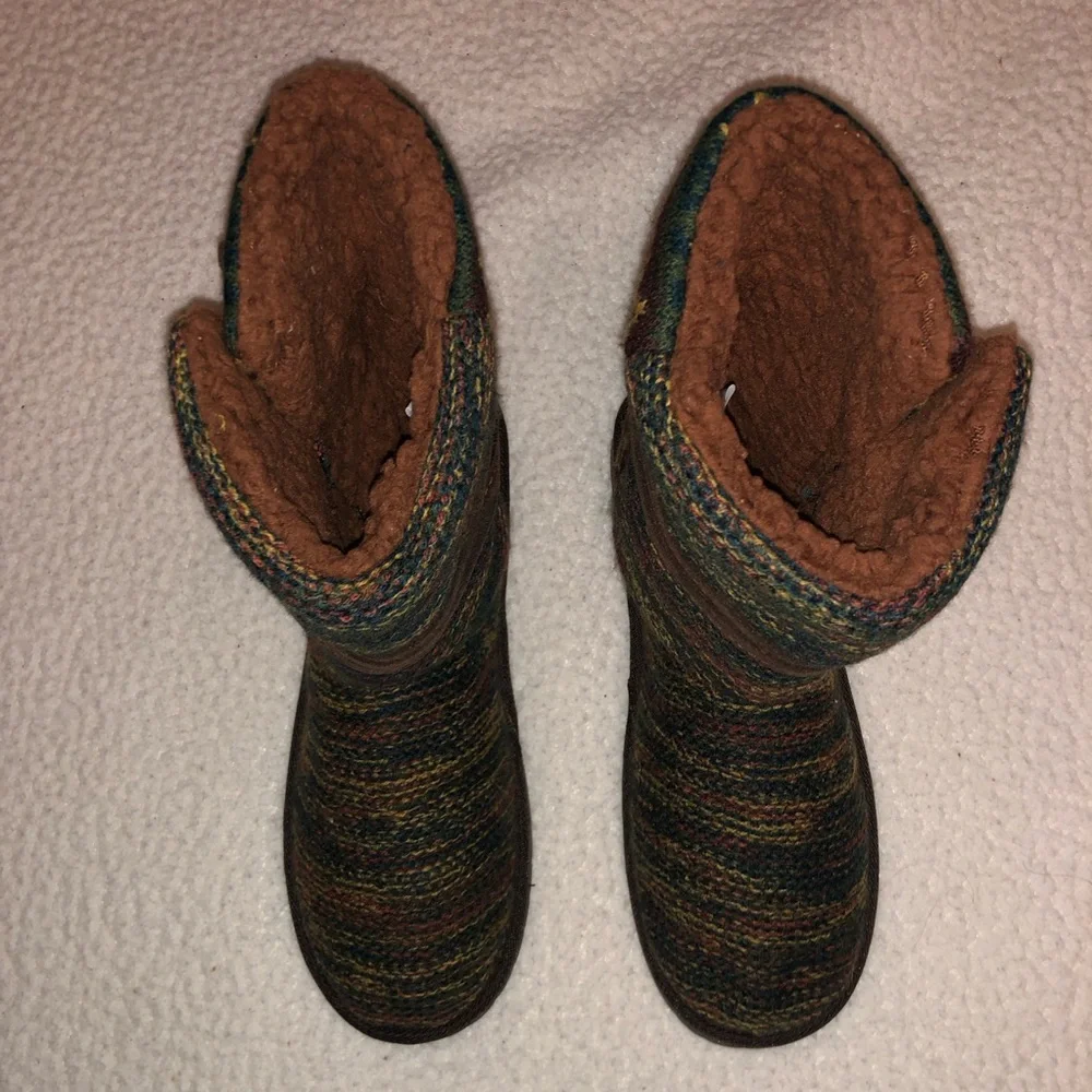 Muk Luks low cold