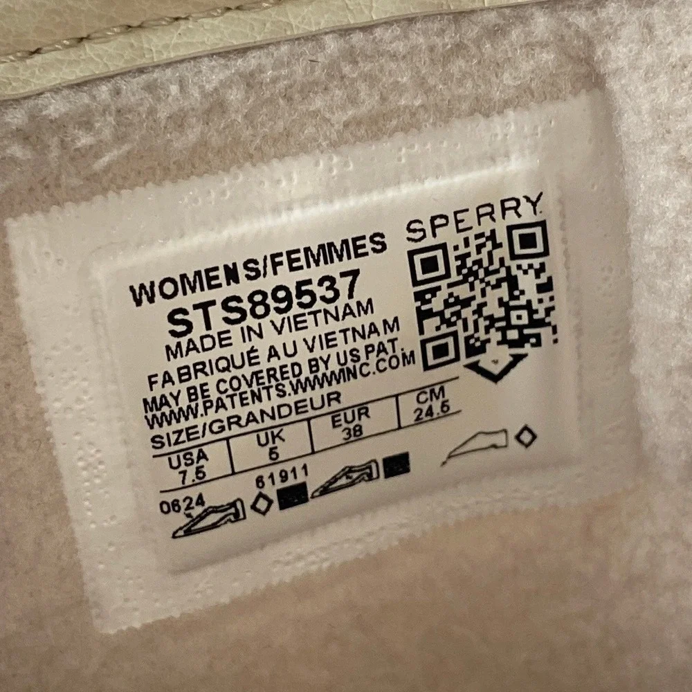 Sperry nylon closure