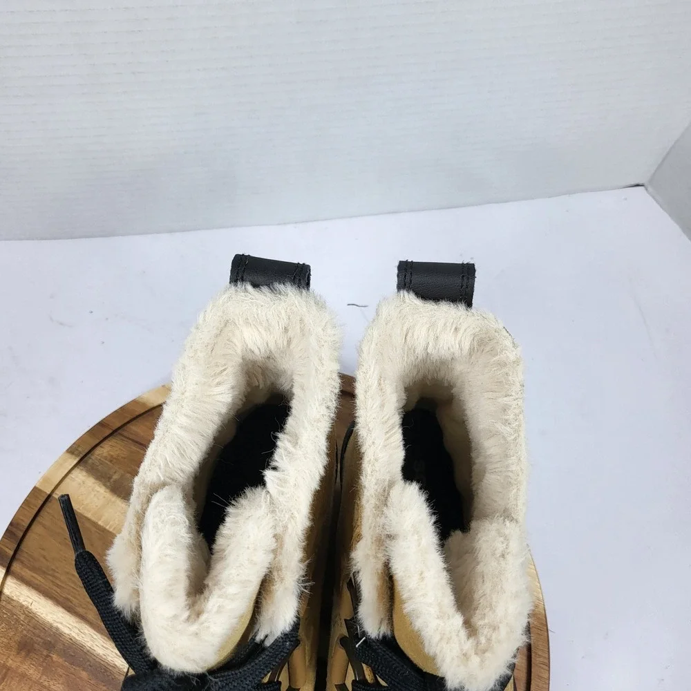 Sorel color tan idea