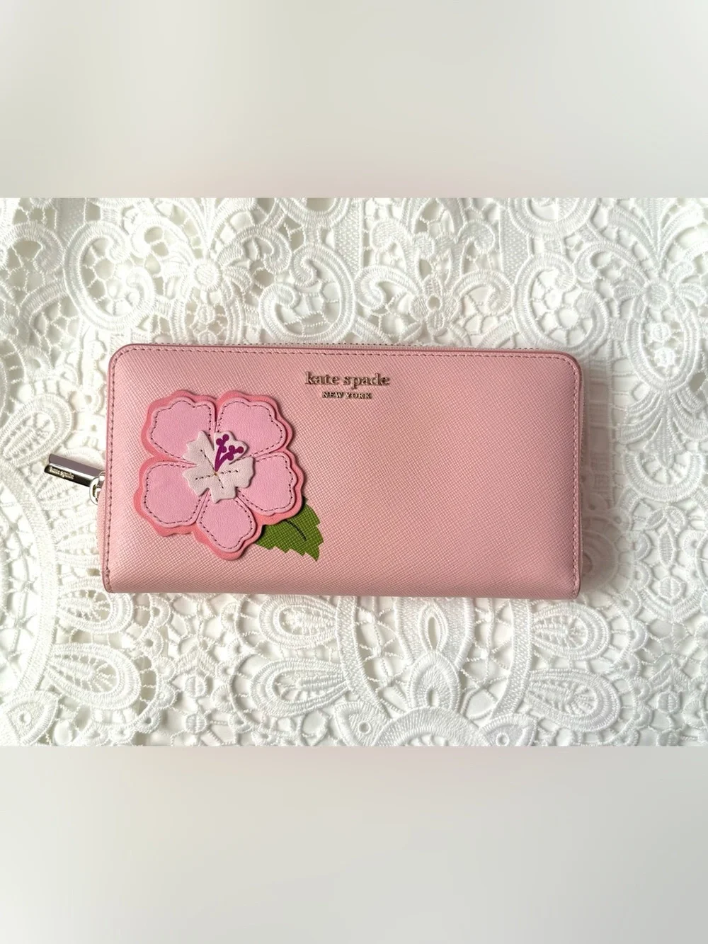 Kate Spade Hawaii Exclusive Hibiscus Zip Around Wallet