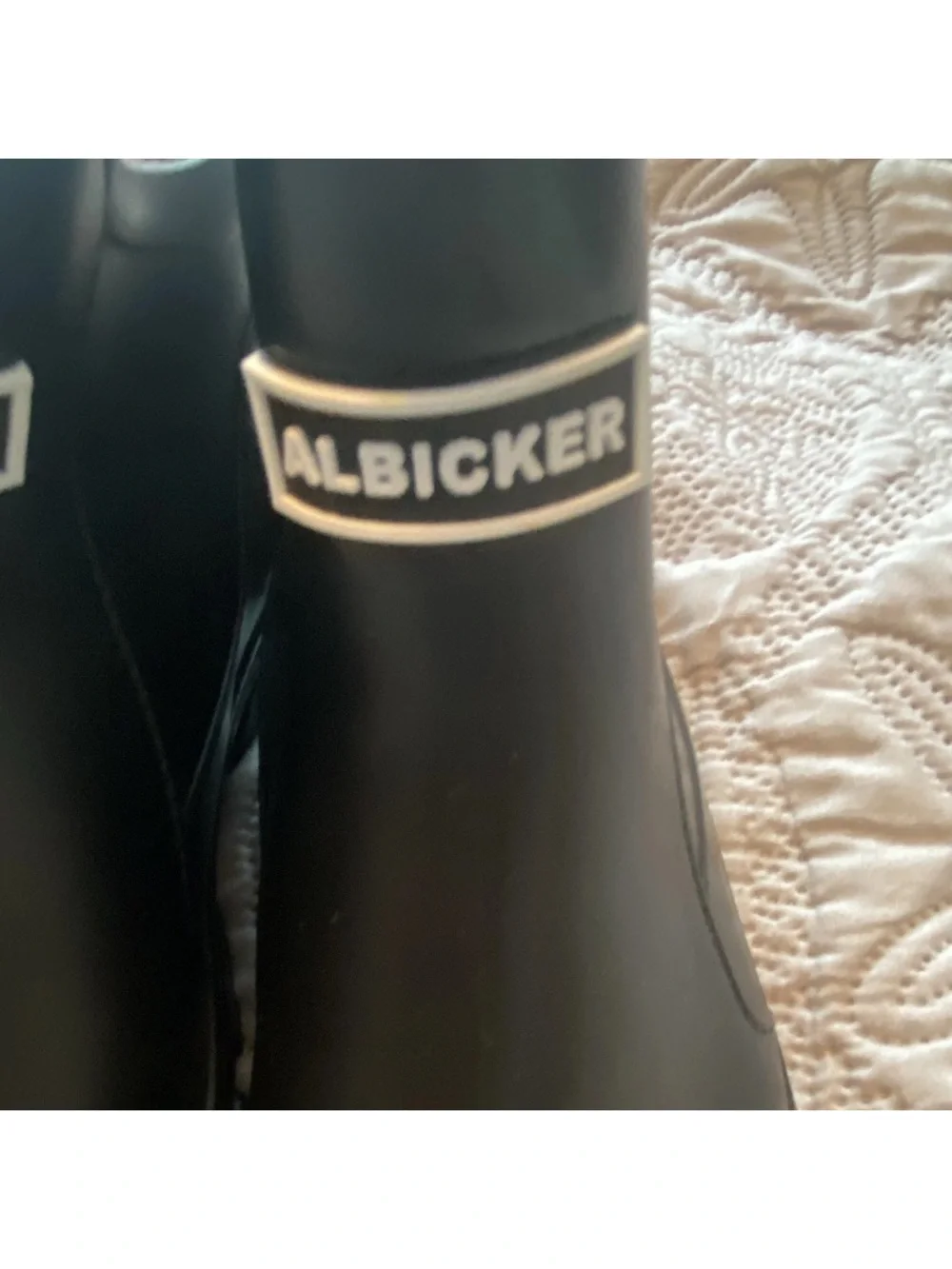 Albicker black chelsea