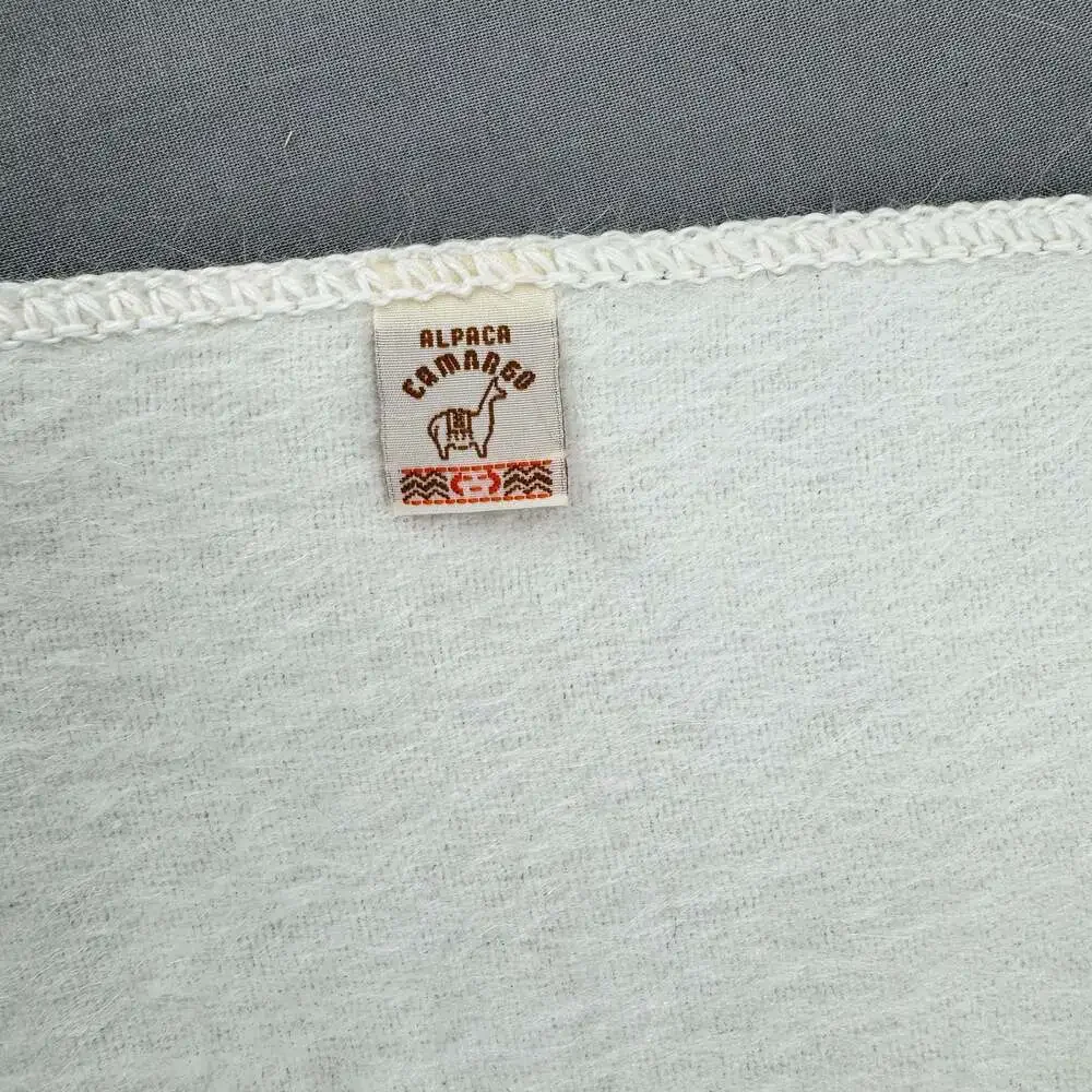 Alpaca Camargo alpaca stains