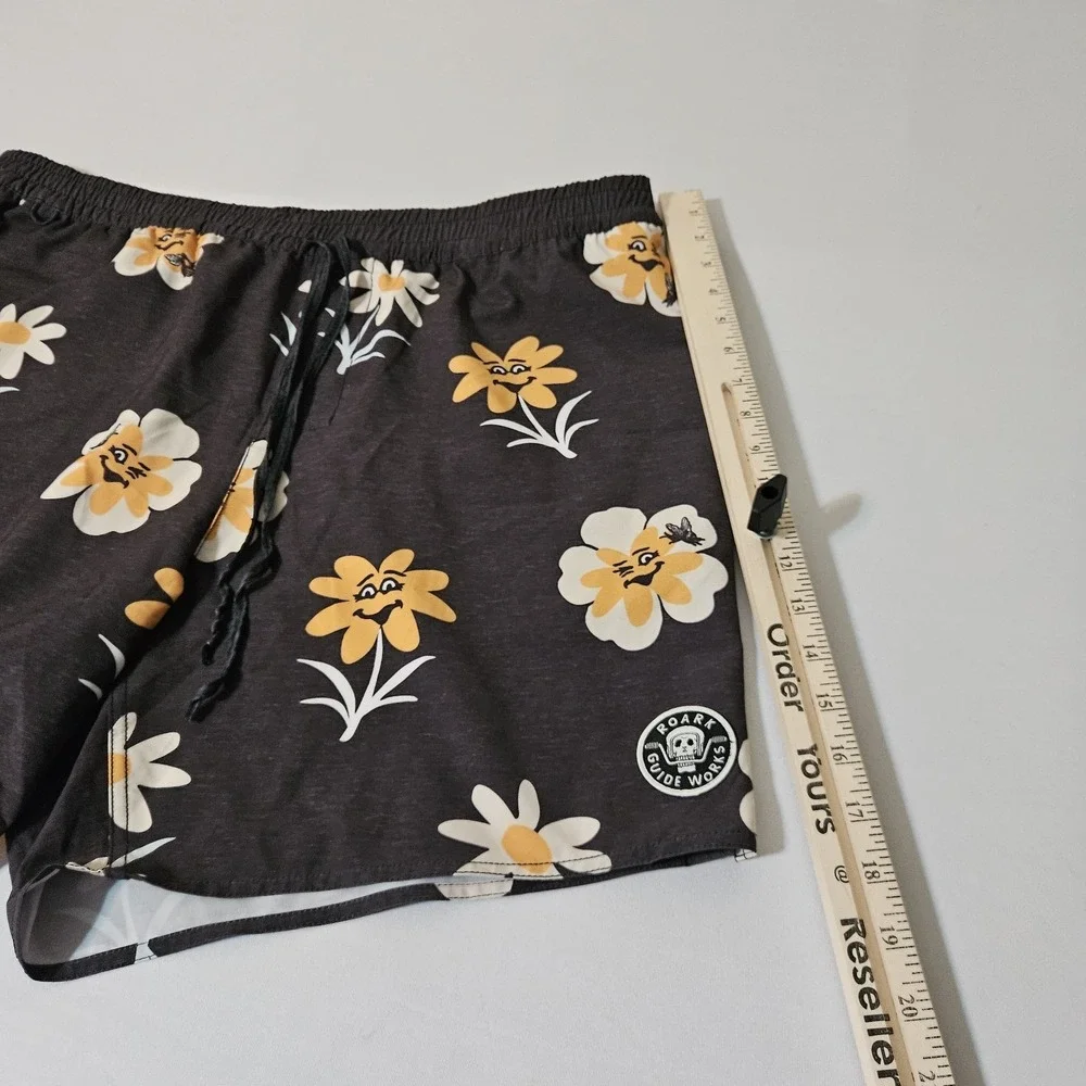 Roark Surf Board Shorts Mens XXL Black Floral Smiley Face Swim Trunks Pockets