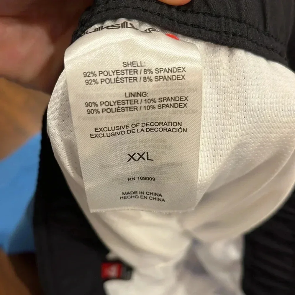 Quiksilver spots flaw