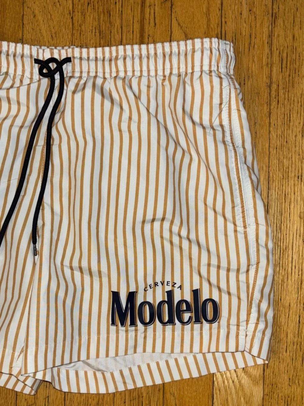 Modelo this pair