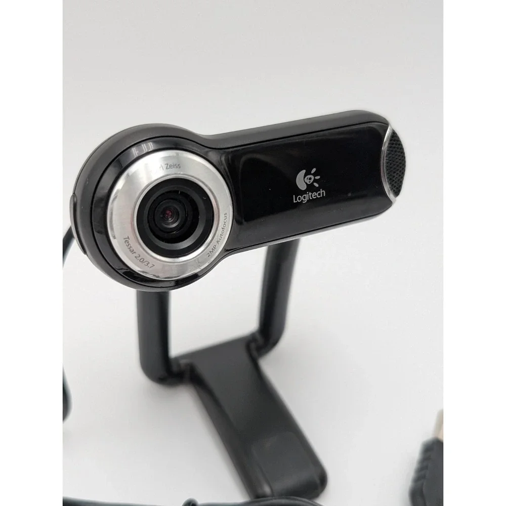 Logitech cam webcam