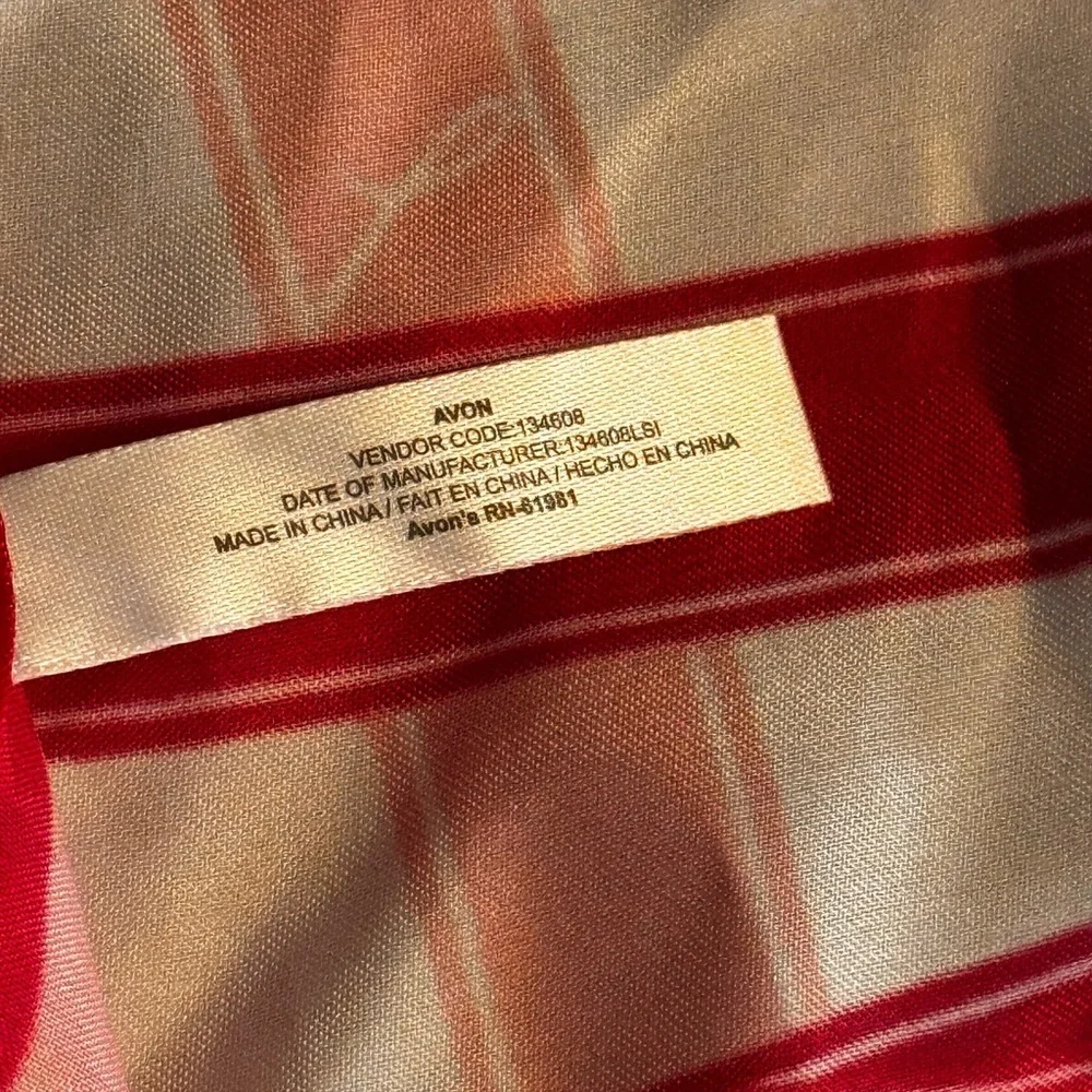 Avon chic scarf