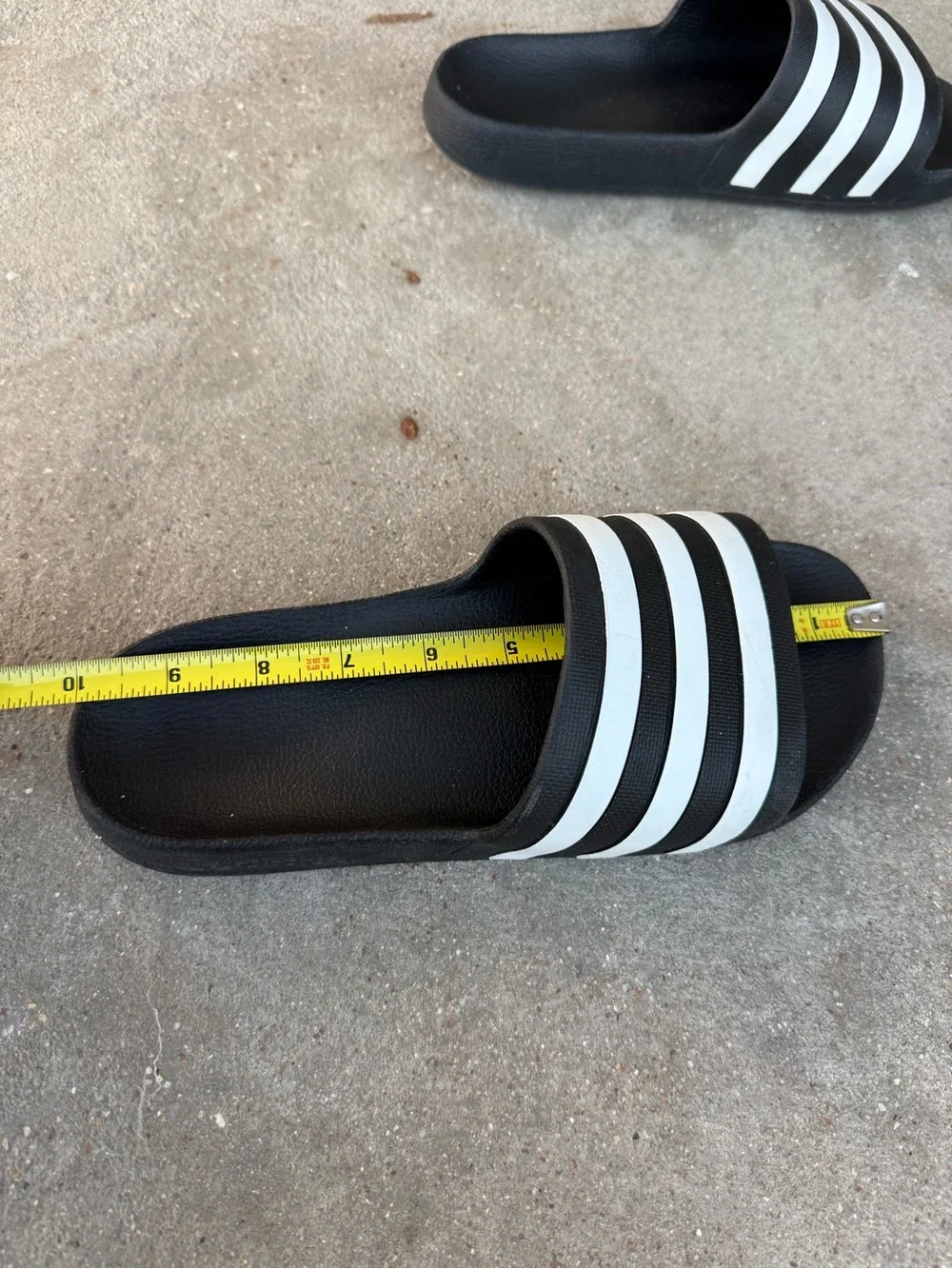 adidas comfortable slide