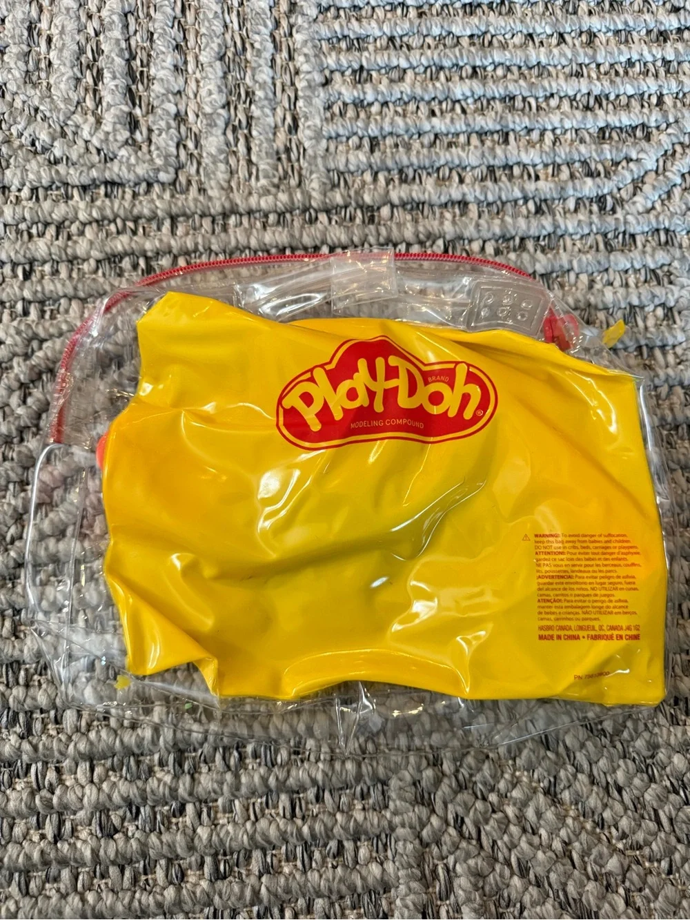Play-Doh Yellow Carry Bag Tool Set — Colorful Molding Tools for Kids