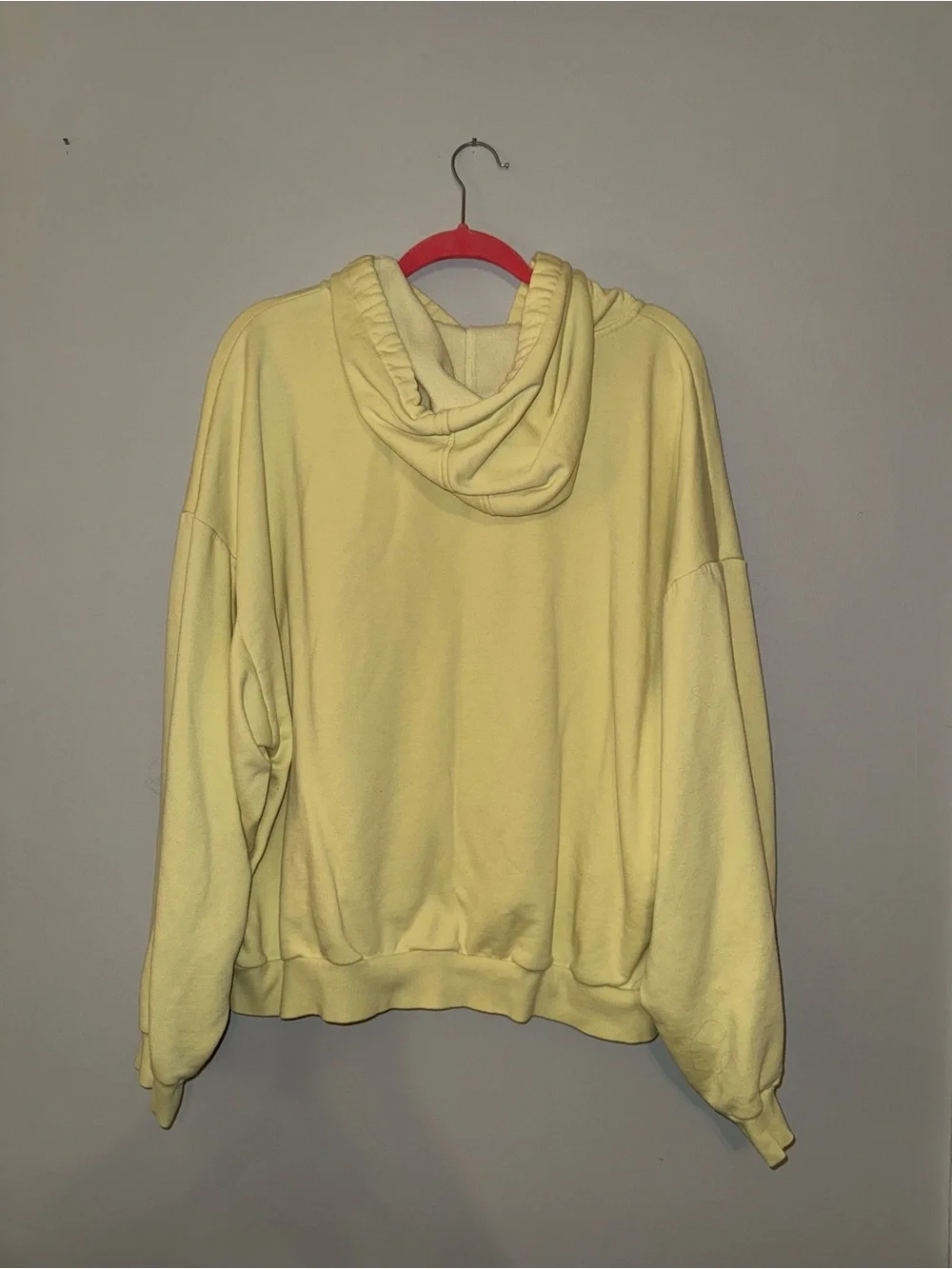 ALO Yoga lightweight pullover