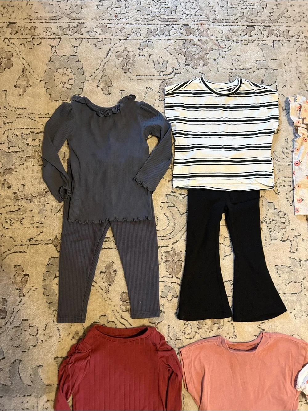 Mixed Girls' Outfit Bundle - Floral & Solid Tops with Pants