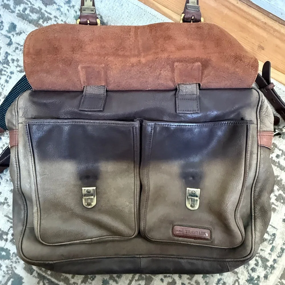 L.L. Bean top color leather