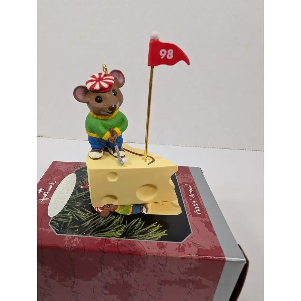 1998 Hallmark Keepsake Ornament Puttin' Around with Original Box MIB