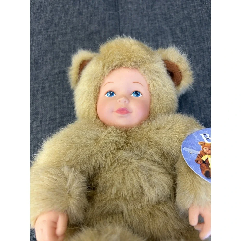 Anne Geddes features baby