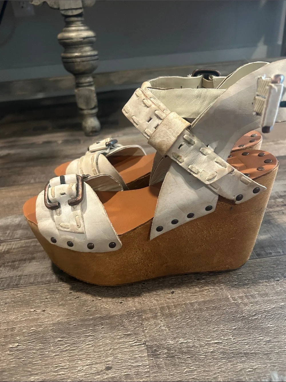 NWOT Joes Jeans wooden platform sandals