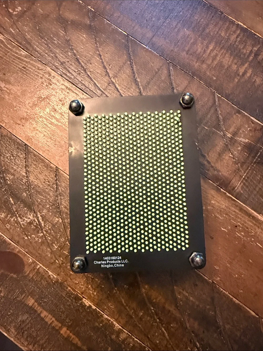 Portable Desktop Pin Art Impression Board - Green Pins