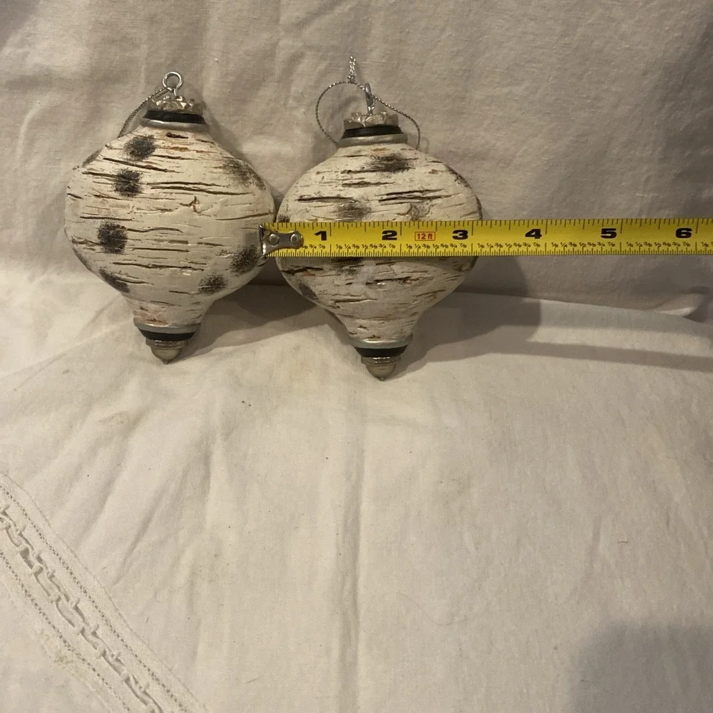 Bradford exchange Birch Wolf ornaments two-piece set 