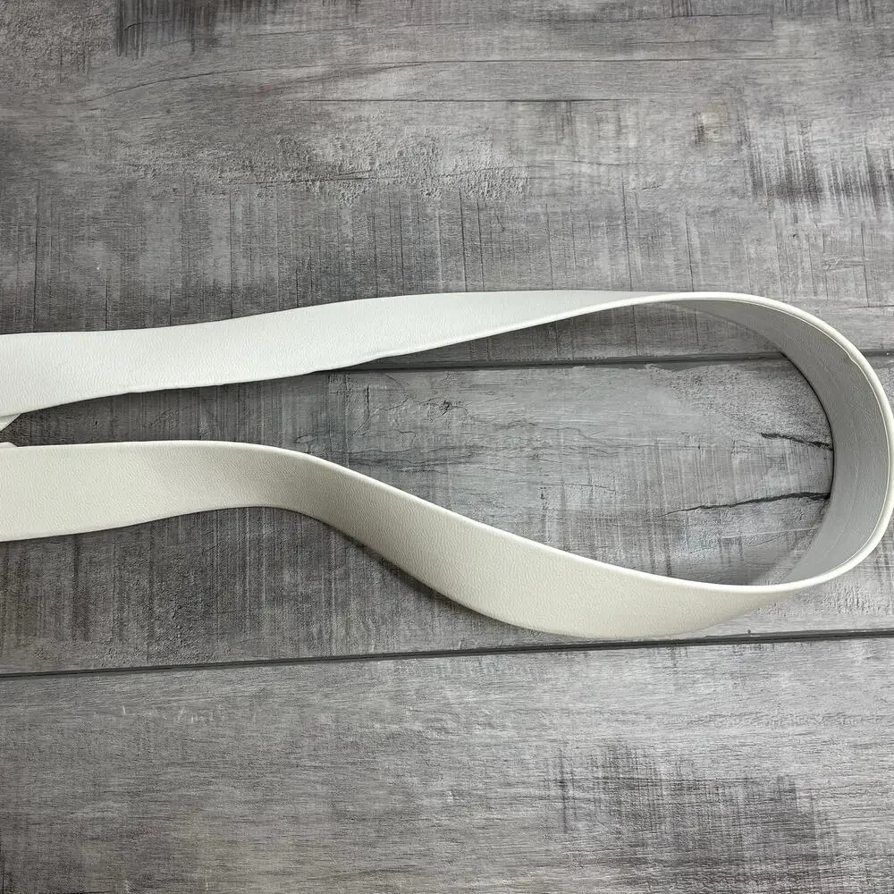 Douglas Paquette vintage white
