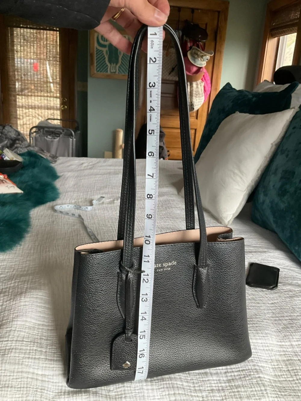 kate spade bottom conditioned great
