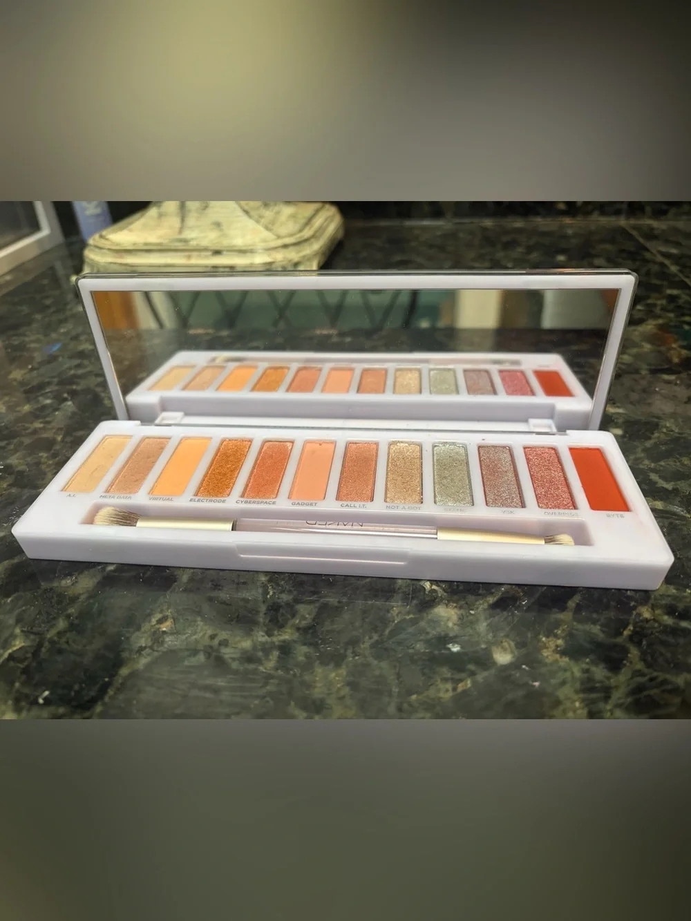 Urban Decay urban decay