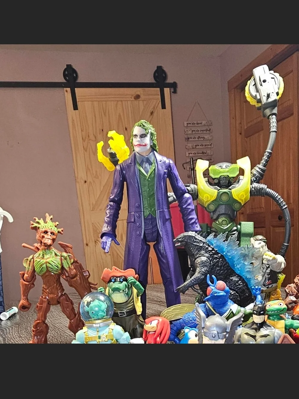 Teenage Mutant Ninja Turtles/marvel Action Figure Set - Green & Red