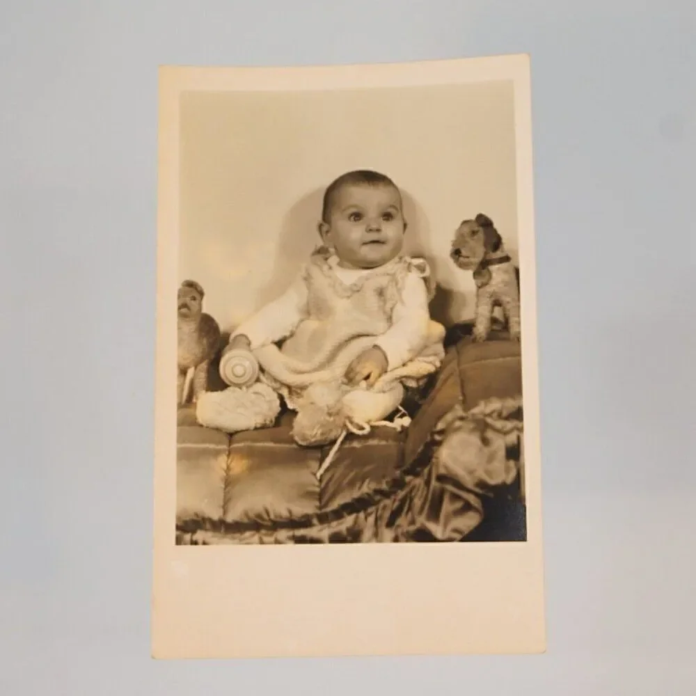 Vintage grandma grandchild 