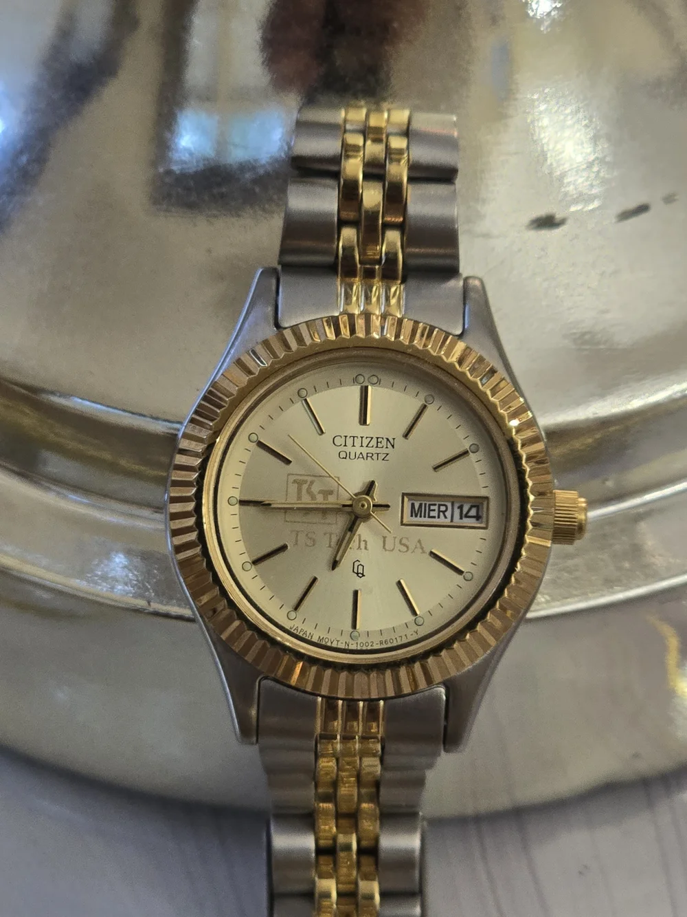 Citizen elegant women