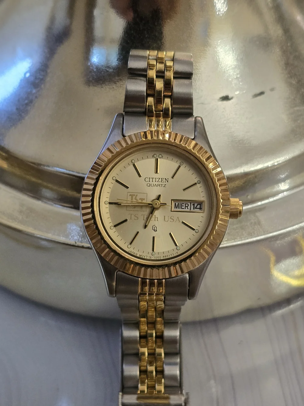 Citizen elegant women