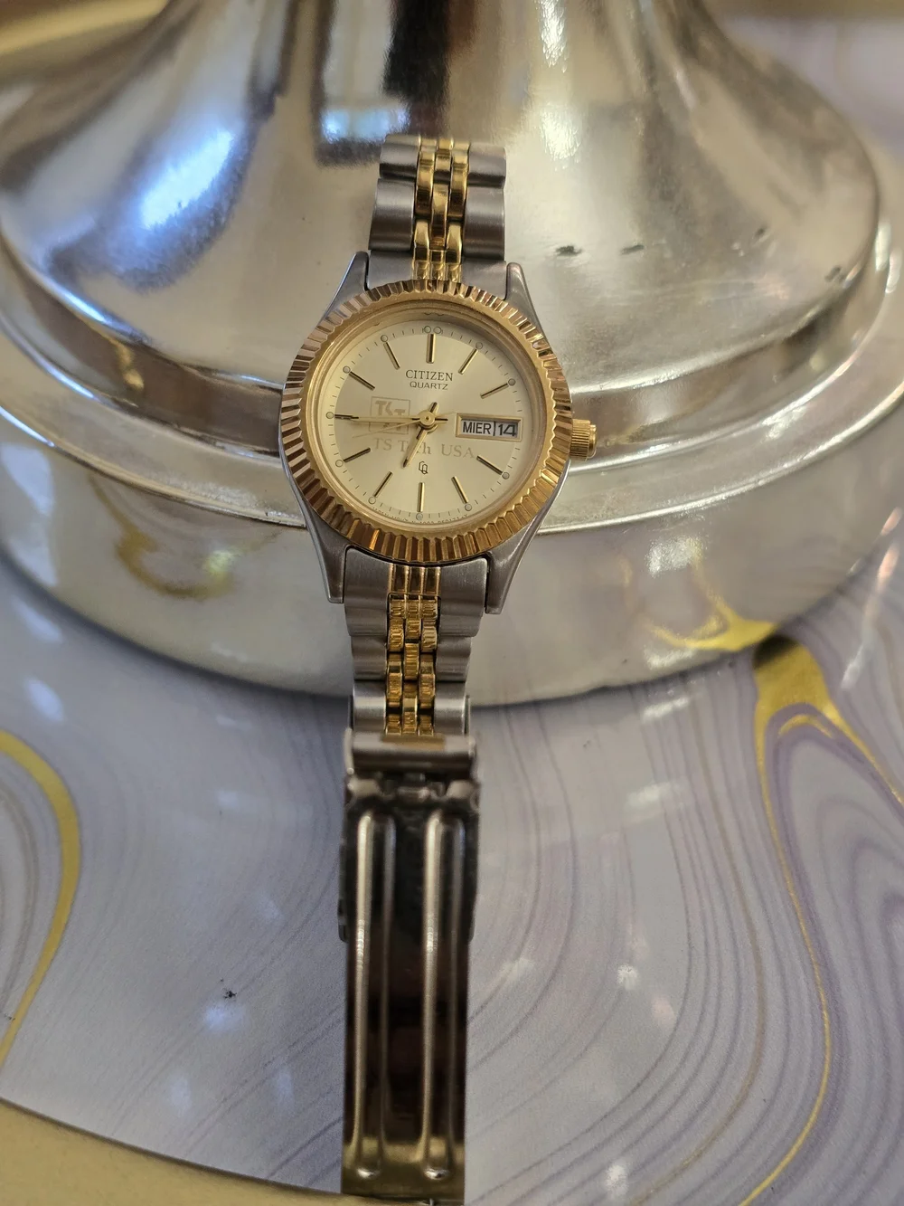 Citizen elegant women