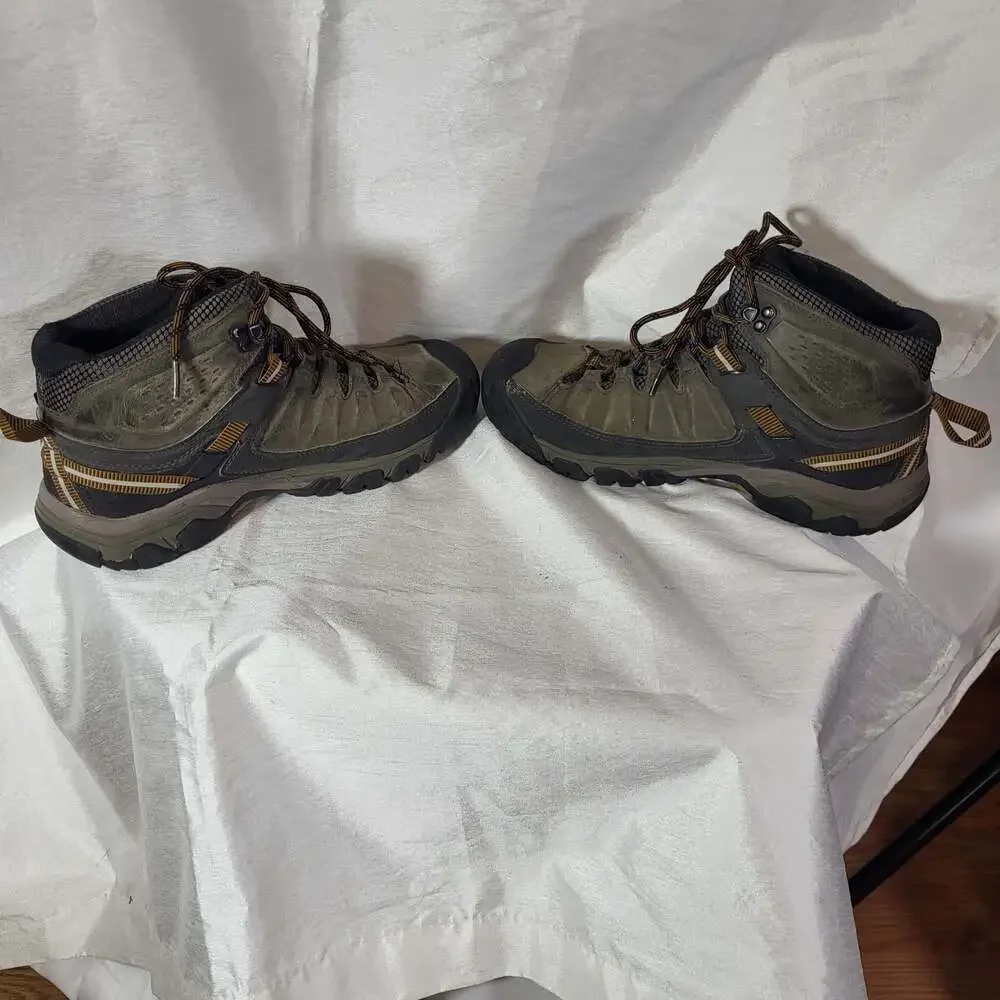 Keen outdoors exterior cut