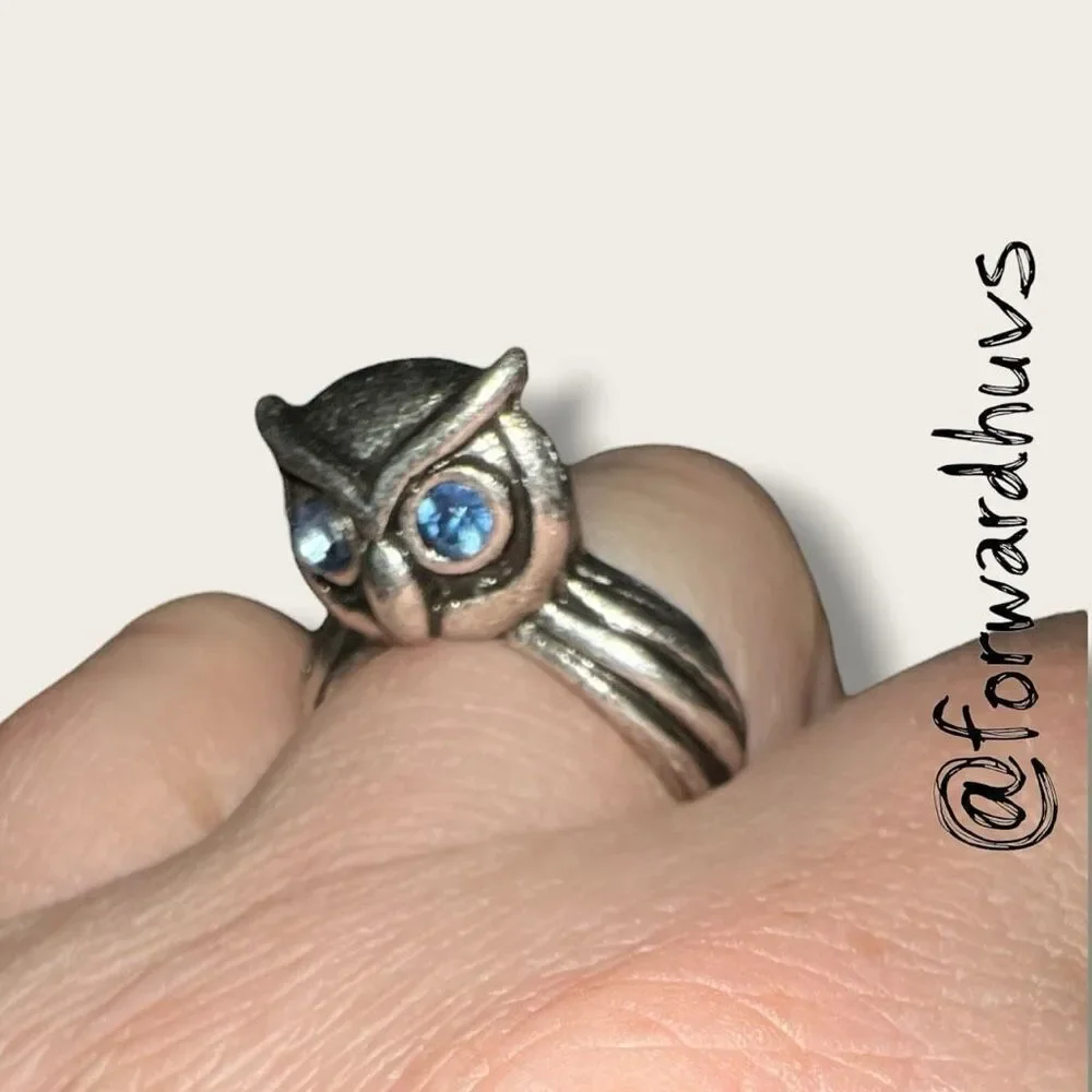 Owl Ring With Sapphire Blue Rhinestone Eyes Size 7.5