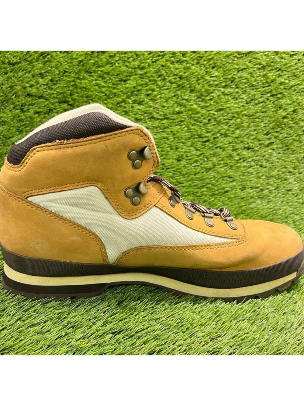 Timberland examine your or