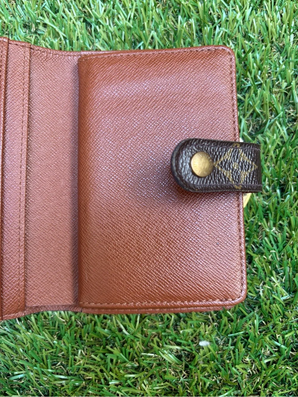Vintage Louis Vuitton Monogram Kiss-Lock Wallet