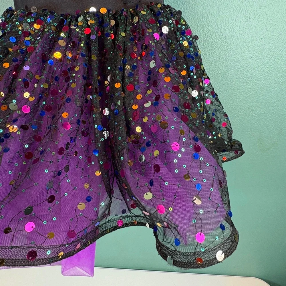 Weissman sparkly dance