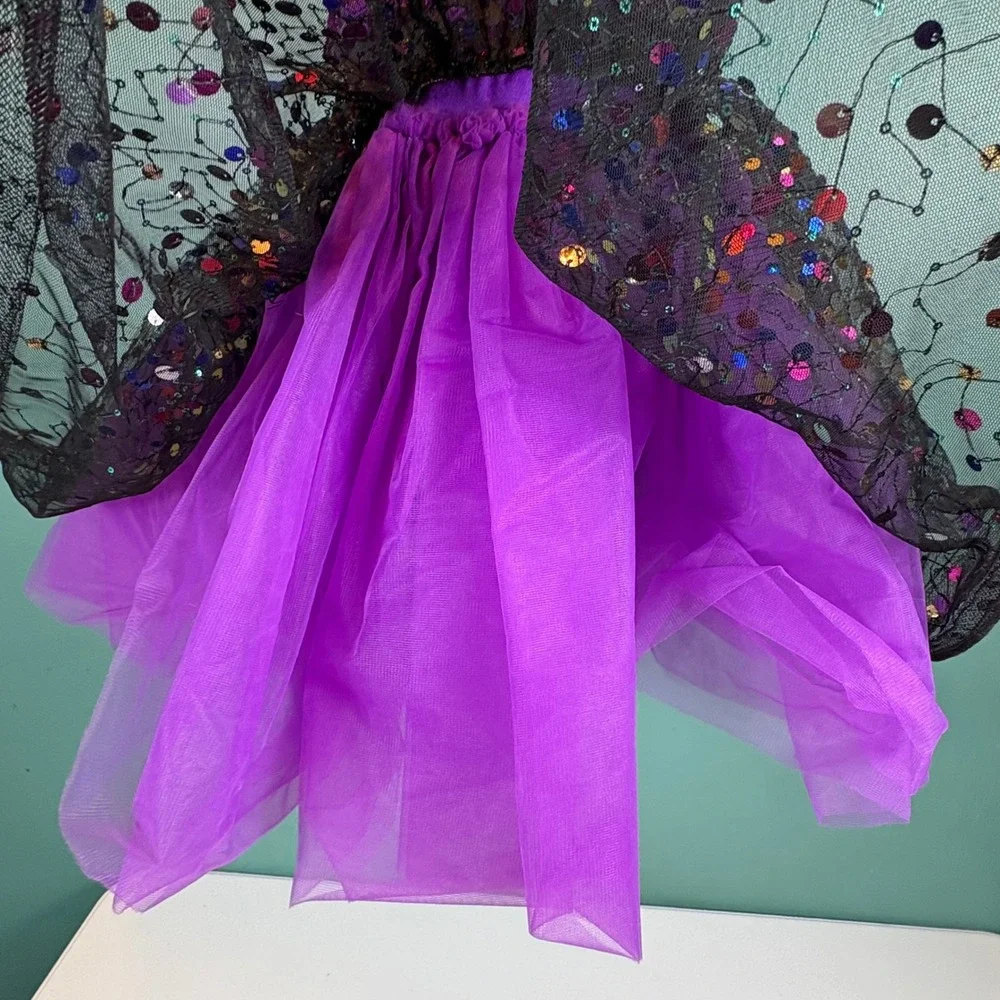 Weissman sparkly dance