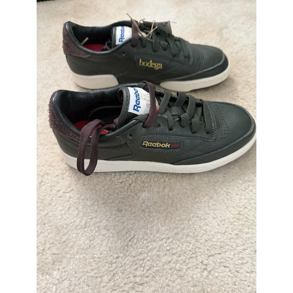 Reebok product pair